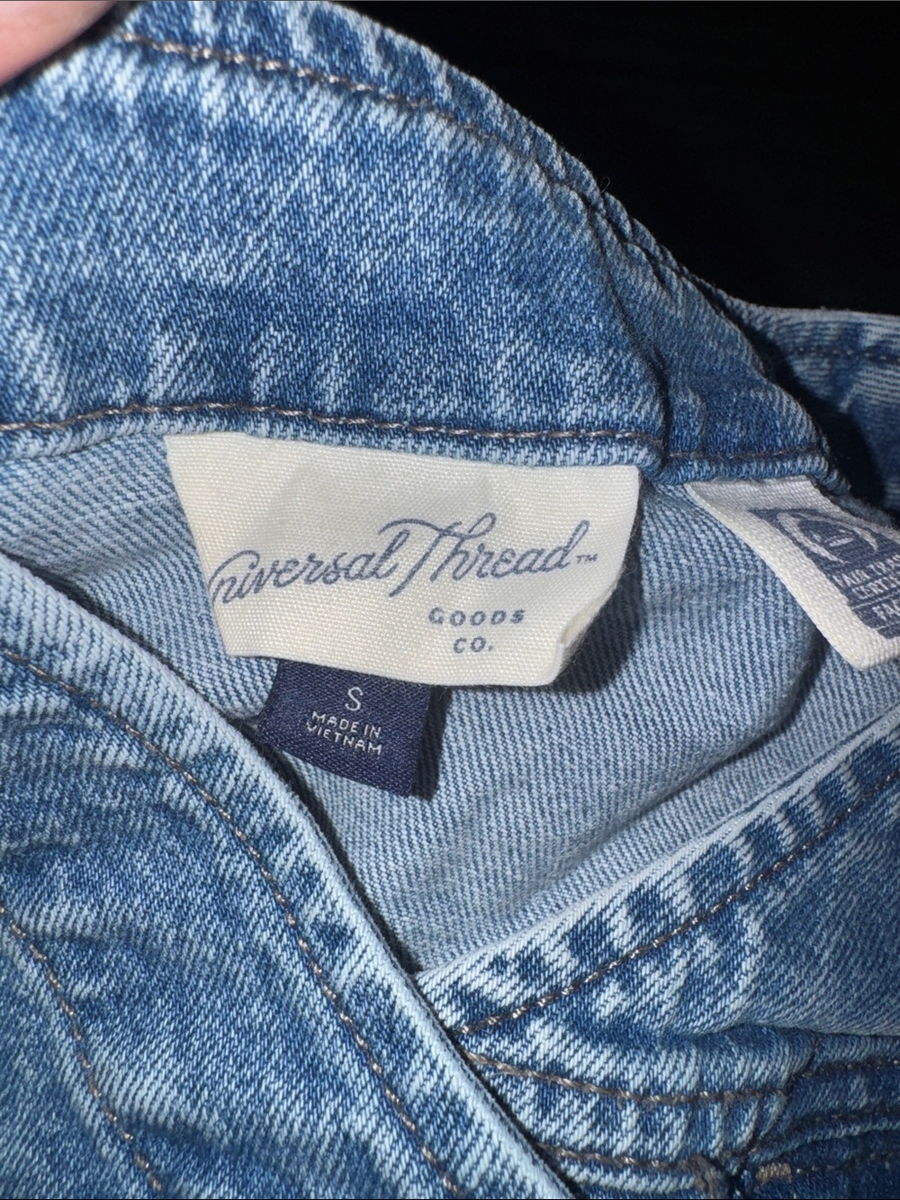 Universal Thread Denim Button-Front Sleeveless Vest - Blue - Picture 2 of 2